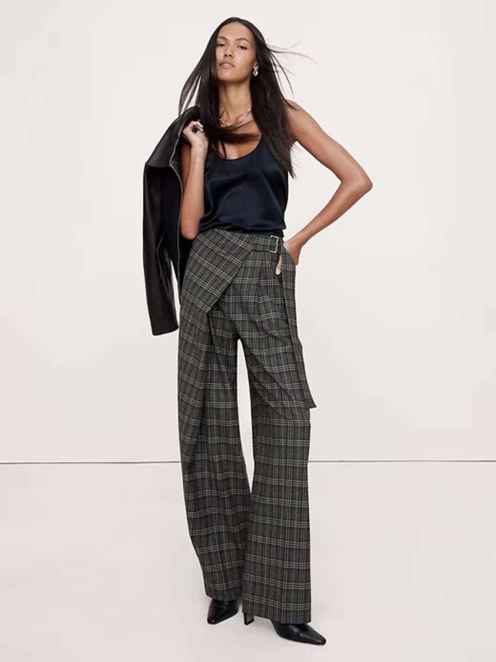 NEW! BANANA REPUBLIC HIGH-RISE STRAIGHT CROSSOVER FLANNEL PANT - 4 PETITE 🫙
